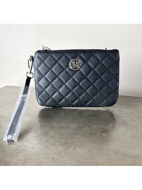 Badgley Mischka Black Quilted Vegan Leather Zip Clutch / Wristlet New With Tags